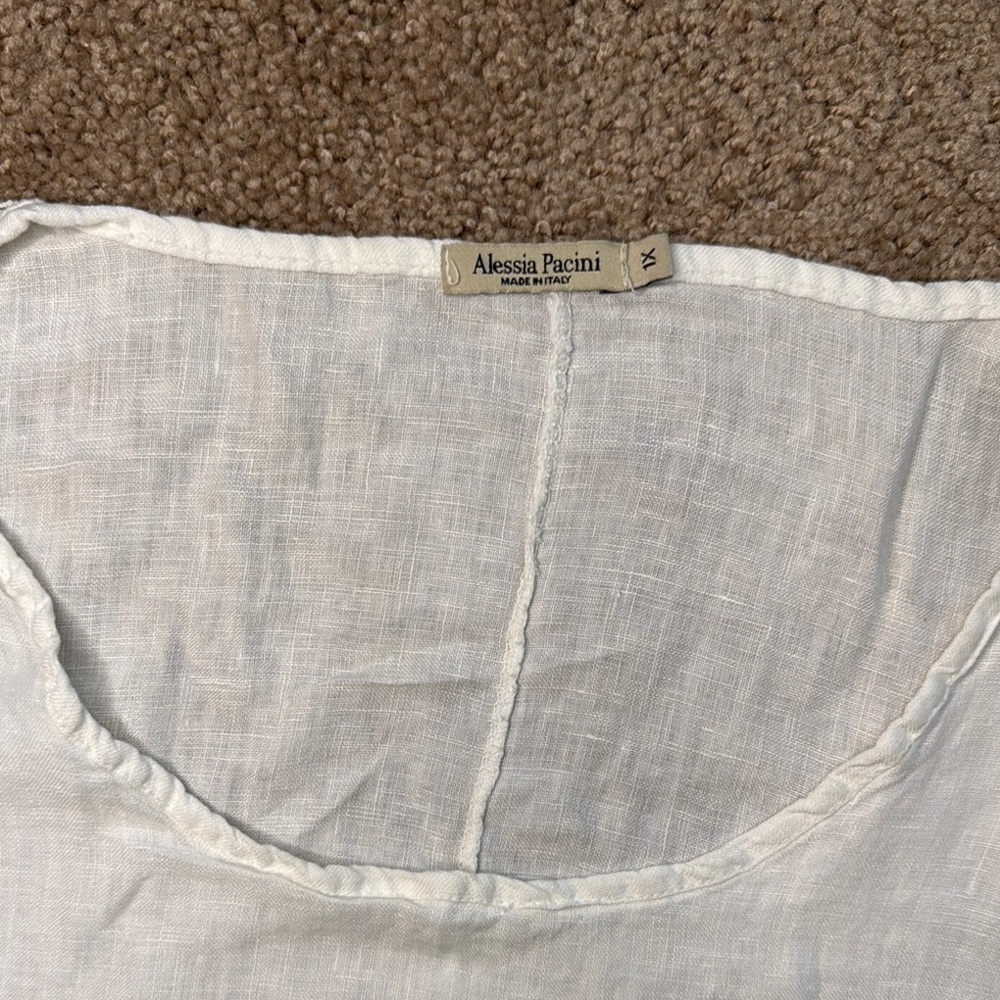 Elegant White Women's Top - Picture 2 of 2